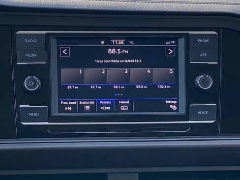 Certified 2023 Volkswagen Jetta S image 8