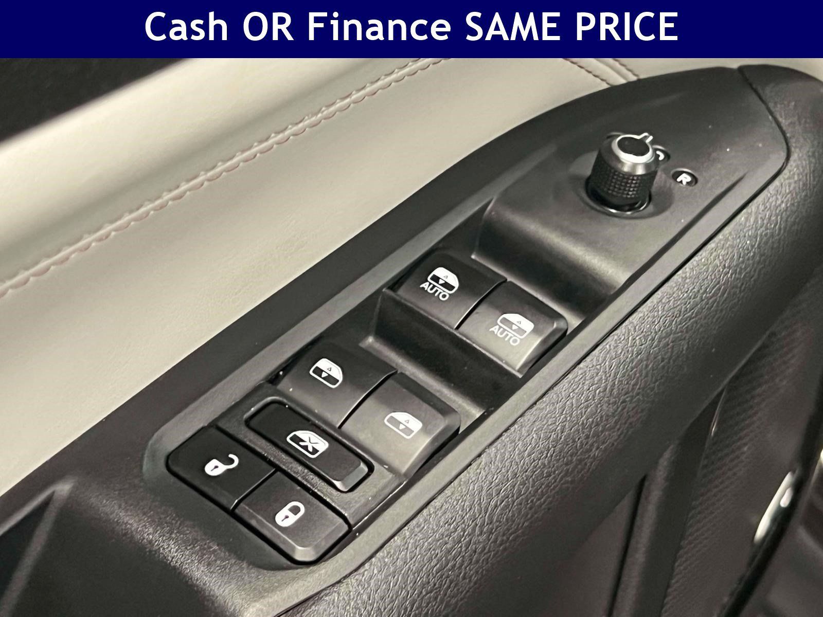 Certified 2023 Jeep Compass Limited w/ Sun and Sound Group AWD/4WD image 17