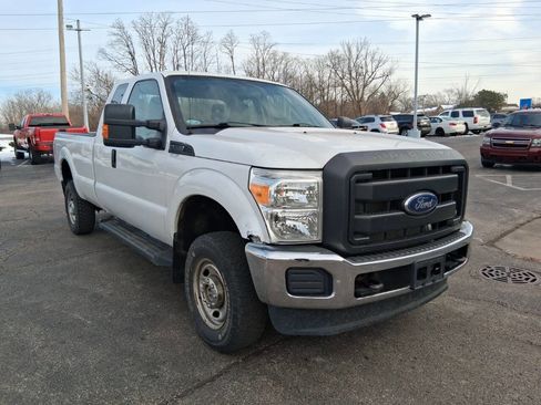 Used 2014 Ford F250 XL w/ Power Equipment Group image 3