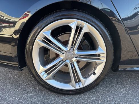 Used 2015 Audi S8 w/ S8 Cold Weather Package image 25
