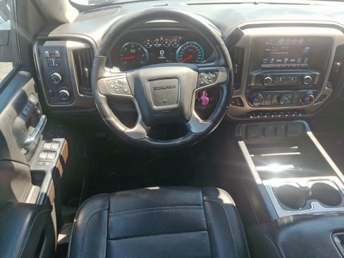 Used 2018 GMC Sierra 1500 Denali w/ Denali Ultimate Package AWD/4WD image 11