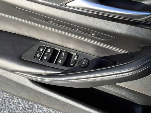Used 2022 BMW M5 w/ Executive Package AWD/4WD image 17