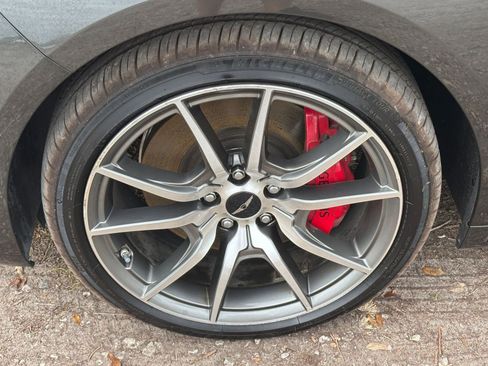 Used 2025 Genesis G70 2.5T image 30