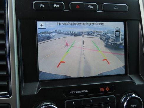 Used 2019 Ford F250 Lariat w/ Lariat Ultimate Package image 33