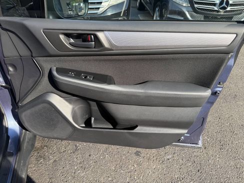 Used 2018 Subaru Outback 2.5i AWD/4WD image 43