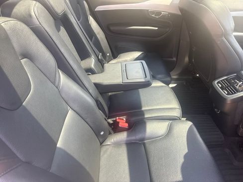 Used 2017 Volvo XC90 T6 Momentum w/ Vision Package AWD/4WD image 17