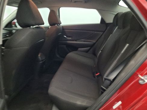 Used 2023 Hyundai Elantra SEL FWD image 18