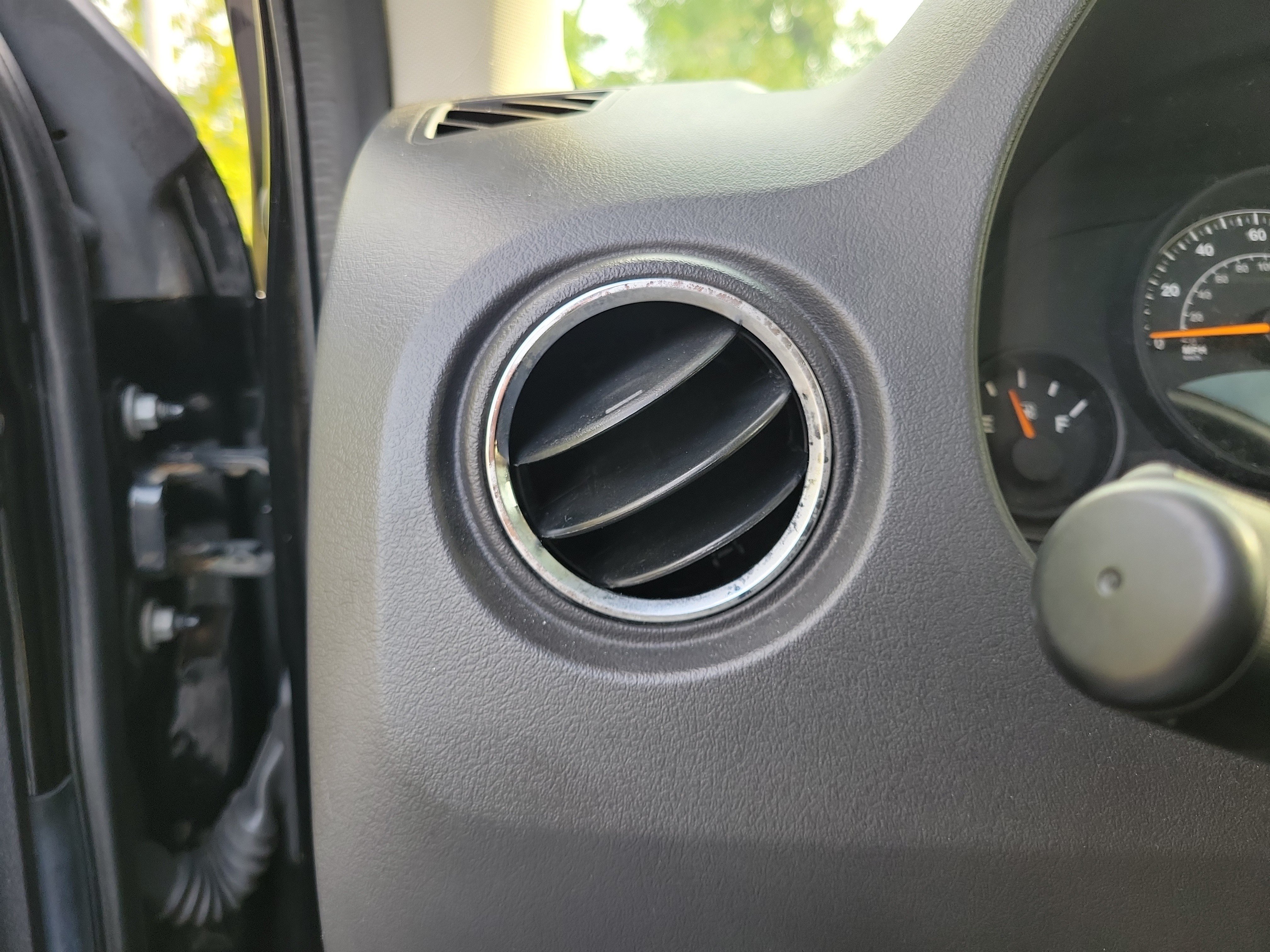 Used 2016 Jeep Patriot High Altitude FWD image 20