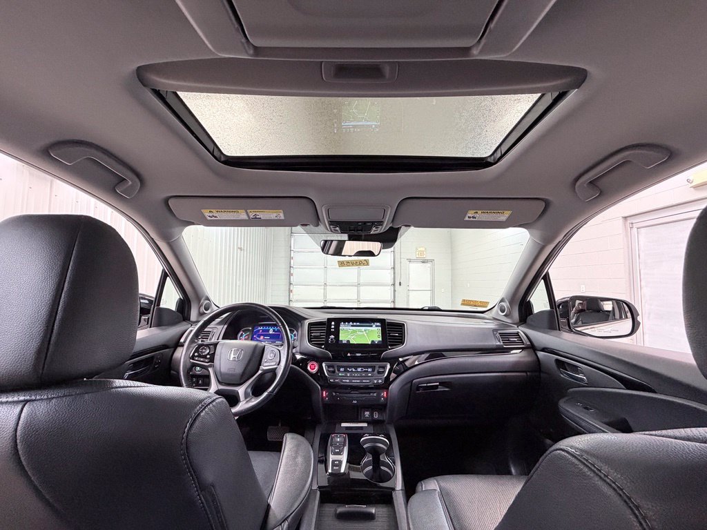 Used 2020 Honda Pilot Elite image 32