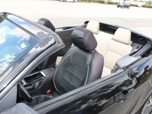 Used 2014 Ford Mustang Premium RWD image 19