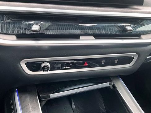 Used 2025 BMW X5 sDrive40i RWD image 24