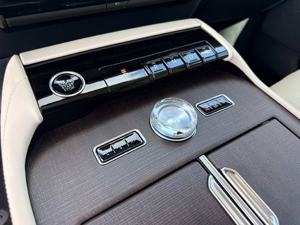 New 2027 Lincoln Navigator Reserve AWD/4WD image 31