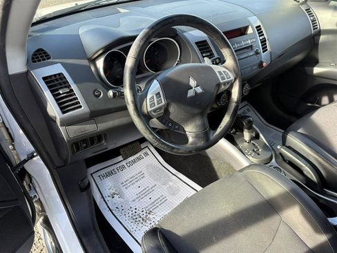 Used 2008 Mitsubishi Outlander SE image 6
