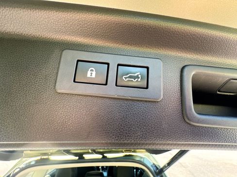 Used 2020 Subaru Forester Limited w/ Popular Package #3 AWD/4WD image 36