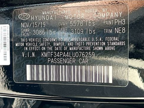 Used 2020 Genesis G90 3.3T Premium RWD image 33