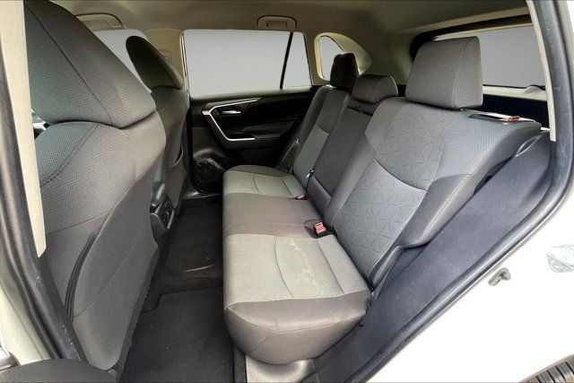 Used 2023 Toyota RAV4 XLE FWD image 24