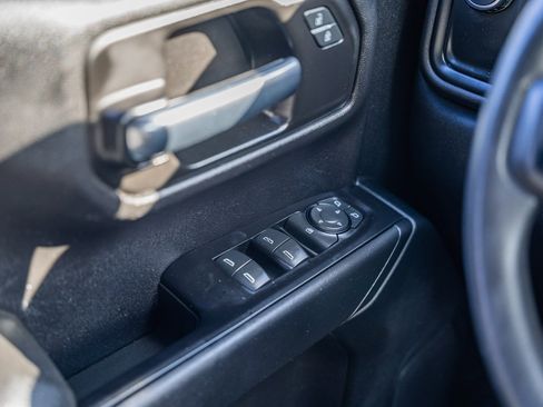 Used 2020 Chevrolet Silverado 1500 Custom w/ Custom Value Package image 24