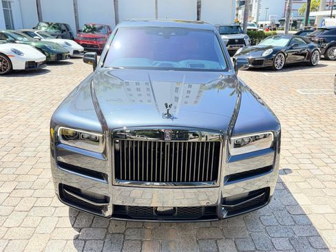 Used 2023 Rolls-Royce Cullinan Black Badge w/ Dark Exterior Package AWD/4WD image 3