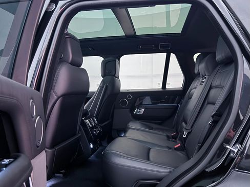 Used 2019 Land Rover Range Rover image 22