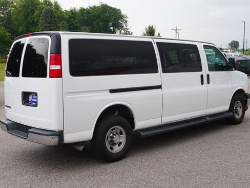 Used 2019 Chevrolet Express 3500 LT w/ LT Preferred Equipment Group RWD image 5