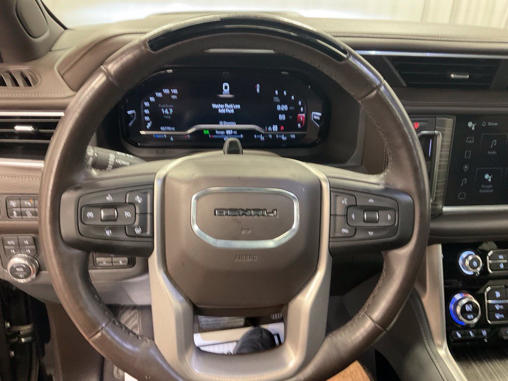Used 2024 GMC Yukon Denali w/ Denali Reserve Package AWD/4WD image 24