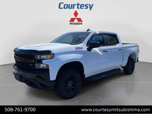 Used 2020 Chevrolet Silverado 1500 Custom Trail Boss w/ Custom Convenience Package AWD/4WD image 1