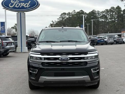 Used 2024 Ford Expedition Limited image 8