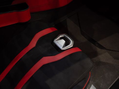 Used 2023 Lamborghini Huracan STO RWD image 25
