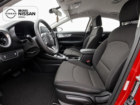 Used 2022 Kia Forte LXS FWD image 7