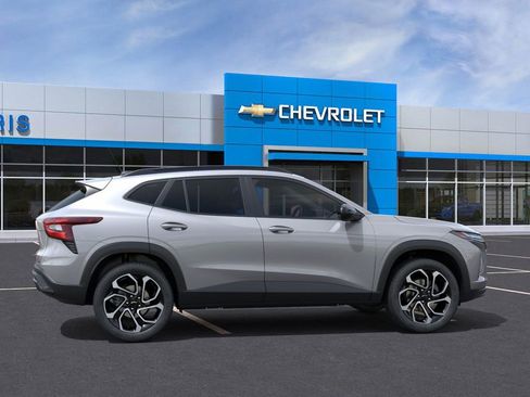 New 2026 Chevrolet Trax RS image 5