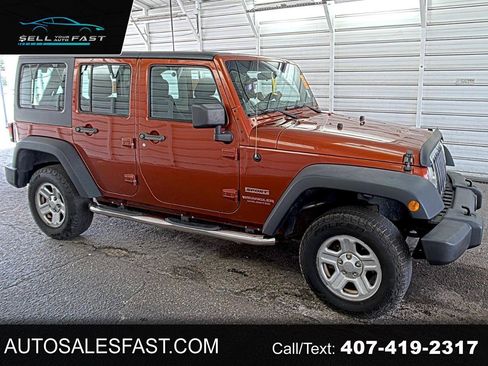 Used 2014 Jeep Wrangler Unlimited Sport w/ Connectivity Group AWD/4WD image 1