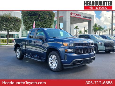 Used 2021 Chevrolet Silverado 1500 Custom image 1