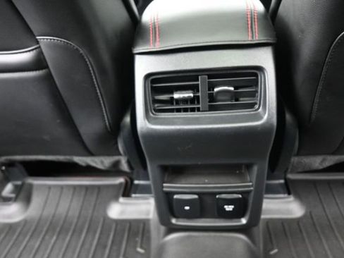 Used 2020 Ford Edge ST-Line FWD image 27