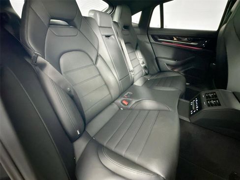 Certified 2024 Porsche Panamera 4 AWD/4WD image 27