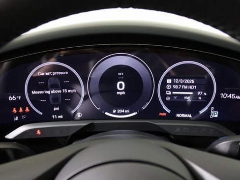 New 2026 Porsche Taycan image 24