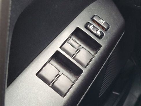 Used 2017 Toyota RAV4 XLE w/ Premium Special Value Package image 25