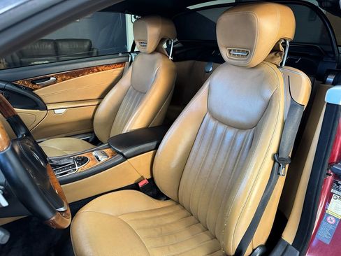 Used 2011 Mercedes-Benz SL 550 image 18