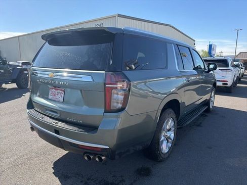 Used 2023 Chevrolet Suburban Premier RWD image 2
