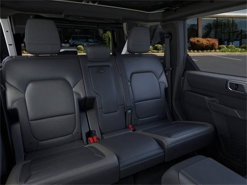 New 2025 Ford Bronco Outer Banks image 11