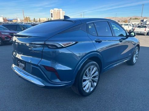 Certified 2024 Buick Envista Avenir image 8