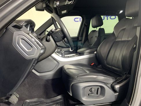Used 2016 Land Rover Range Rover Sport SE image 15