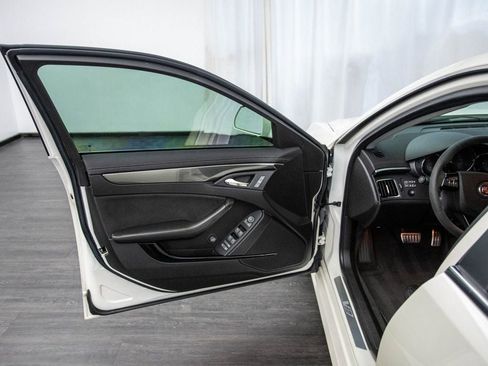 Used 2011 Cadillac CTS V image 16