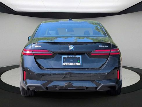 New 2027 BMW 550e xDrive w/ Executive Package AWD/4WD image 7