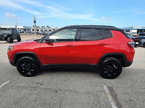 Used 2024 Jeep Compass Trailhawk image 4