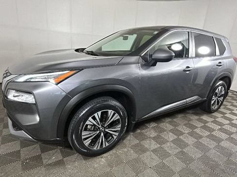 Used 2023 Nissan Rogue SV AWD/4WD image 6