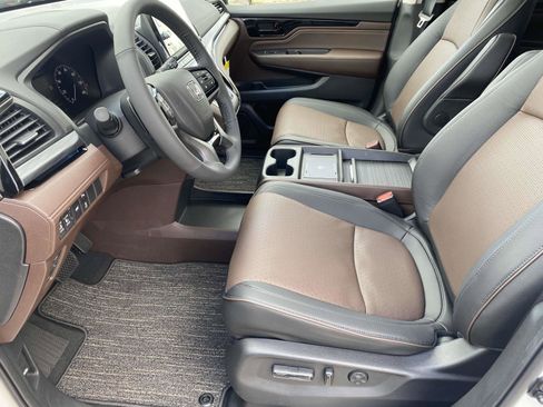 New 2026 Honda Odyssey Elite image 9