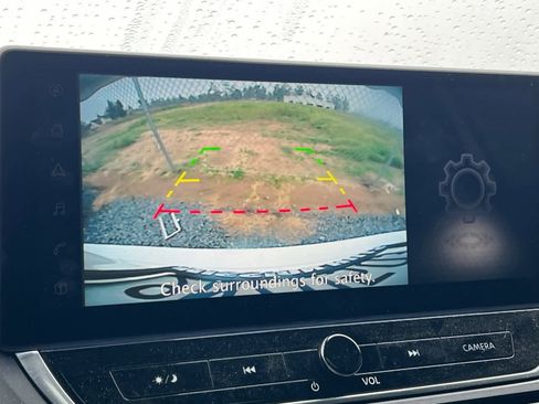 Used 2024 Nissan Altima 2.5 SV w/ SV Premium Package image 20