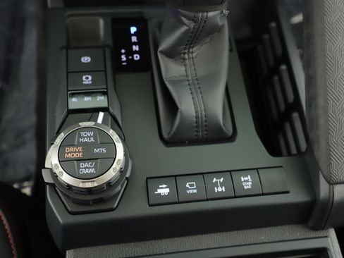 Used 2025 Toyota Tacoma TRD Pro image 19