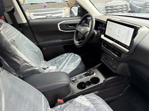 Used 2025 Ford Bronco Sport Heritage w/ Convenience Package image 26