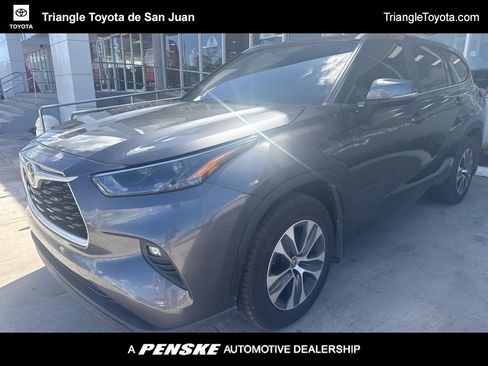 Used 2023 Toyota Highlander XLE image 1